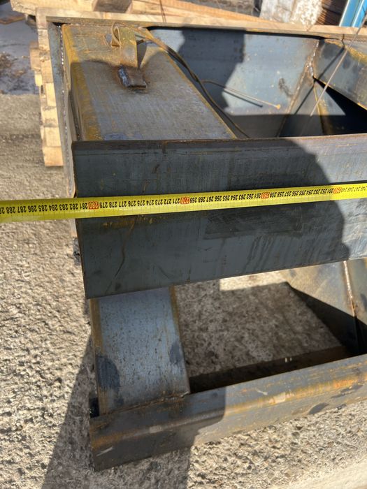 Стол металлический