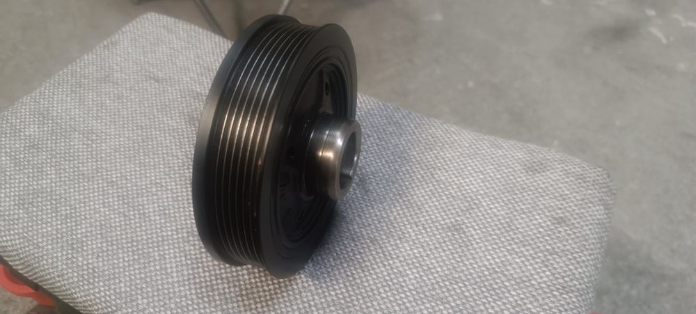 Шкив коленвала 2TR