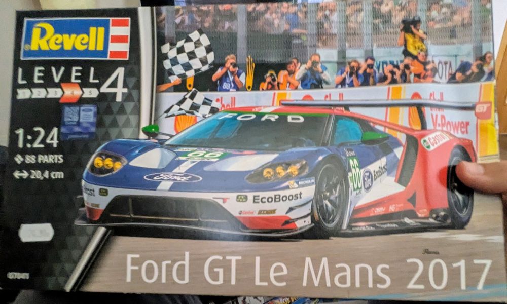 Не отваряни коли и мотори запазени напълно