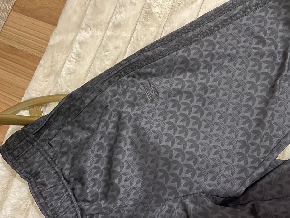 Дамски анцунг Adidas