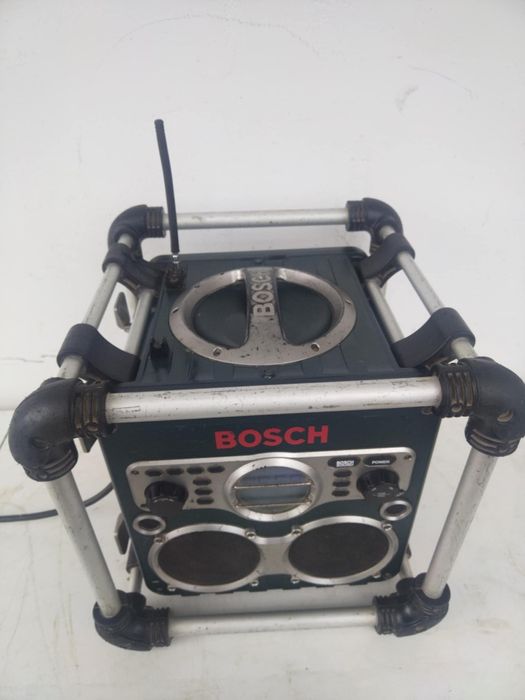 Зарядно/Радио GML 24V-CD BOSCH 
Радио BOSCH за строителни обекти 
0601