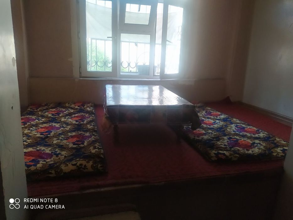 Продается квартира на массиве Жангох