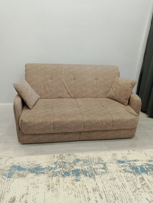 Продам выдвижной Диван