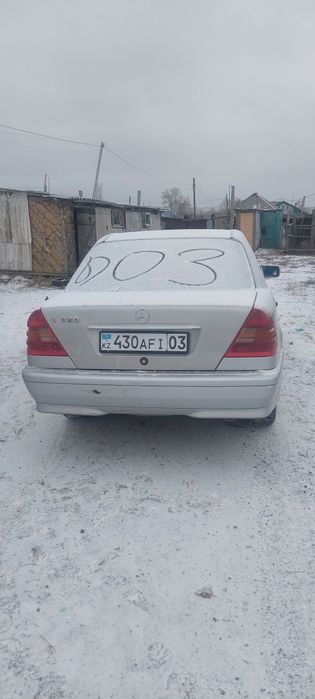 Продам мерс 220.