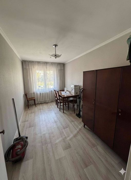 Продам квартиру Бий 4/3/4 80м2 Балкон 2х6