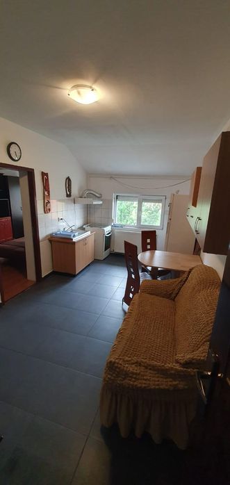 Inchiriez apartament zona spitalul judetean