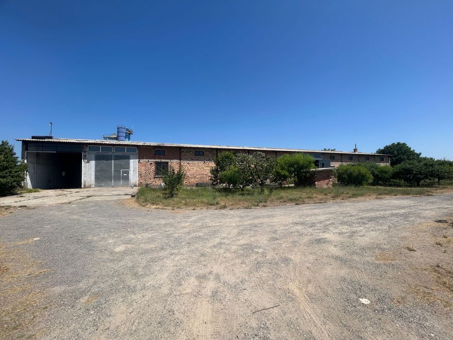 Продава се Промишлена сграда в Стара Загора, Индустриална зона - изток - 5632 кв.м за 72 €/кв.м - Снимка #1