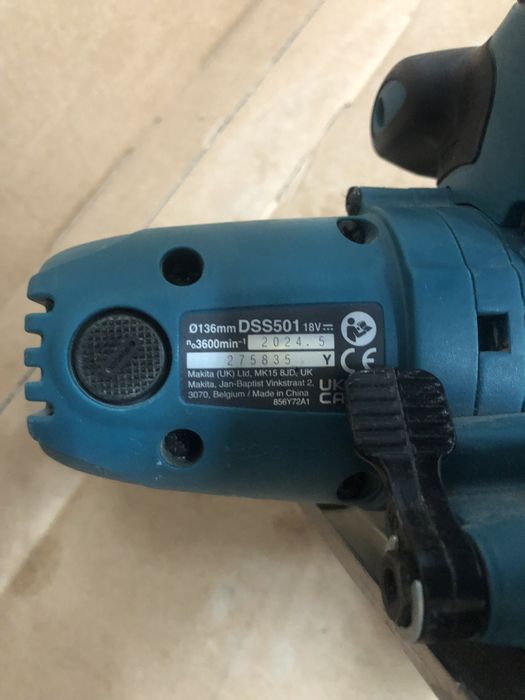 Circular Makita DDS 501 cu acumulator 4 ah in stare perfecta