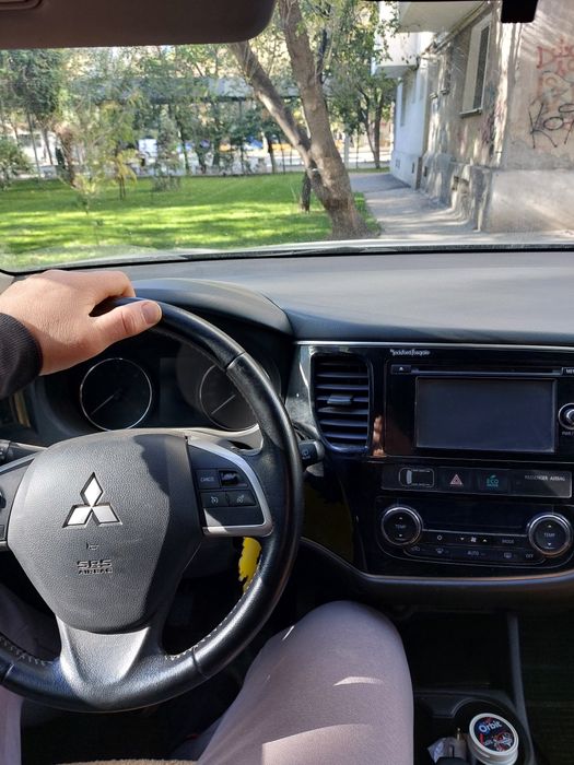 Mitsubishi Outlander 4x4 2014