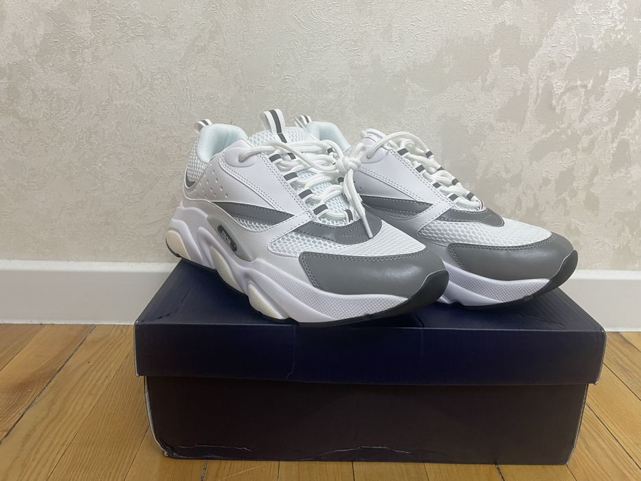 Продам белые Dior b22
