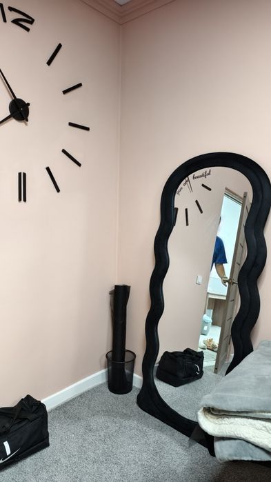 Кушетка аренда Мега Вавилон Алматы