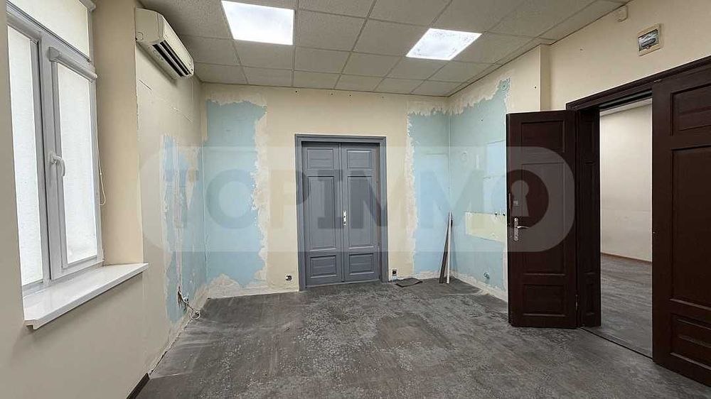 Дава се под наем Офис в Варна, Център - 85 кв.м за 797.64 € - Снимка #4