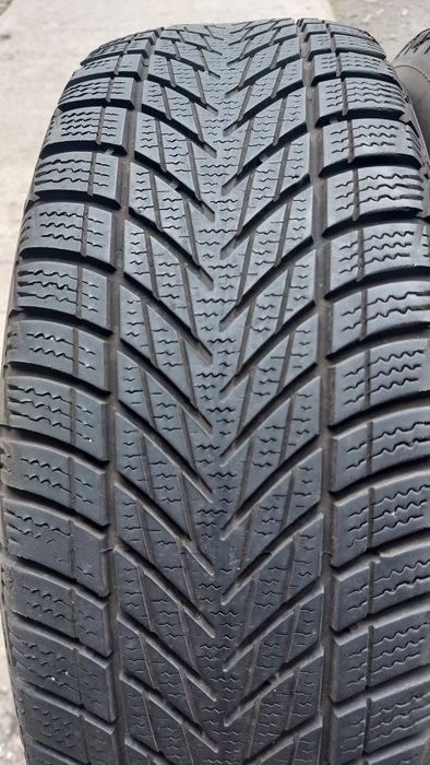 Зимни гуми 205 60 16 Goodyear Ultragrip Performance 4 броя