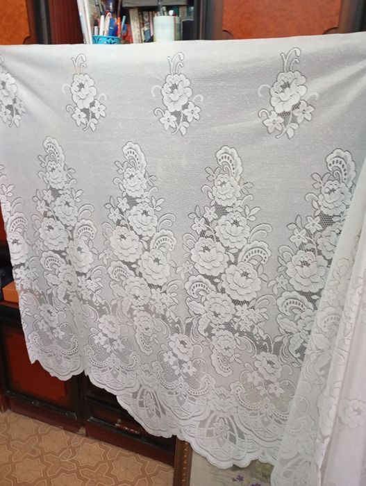 Продаю ламбрекен, тюль разную