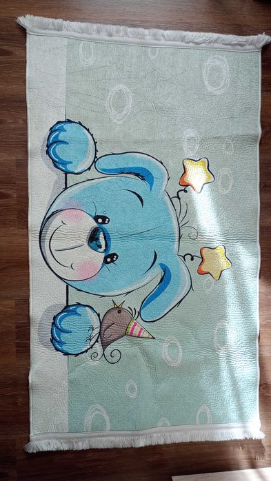 Детско килимче 65 на 120см.