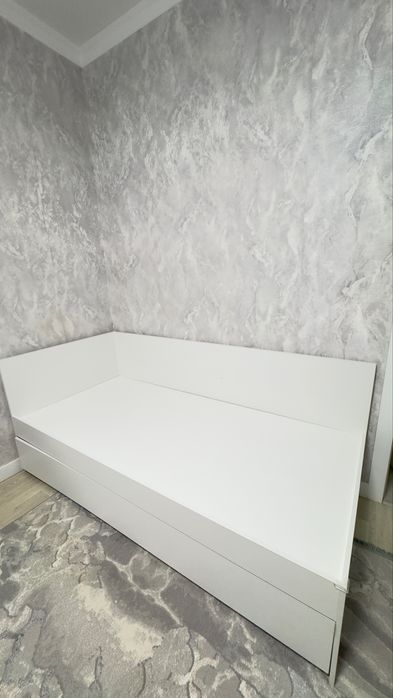 Продам кровать детскую