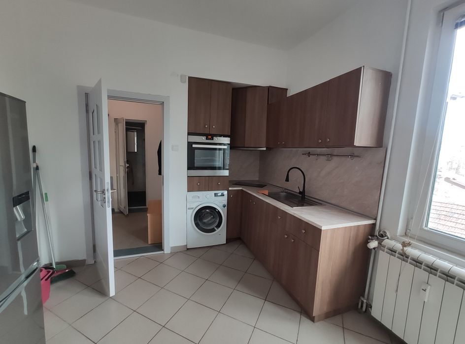 Дава се под наем Двустаен апартамент в София, Център - 38 кв.м за 498.27 € - Снимка #4