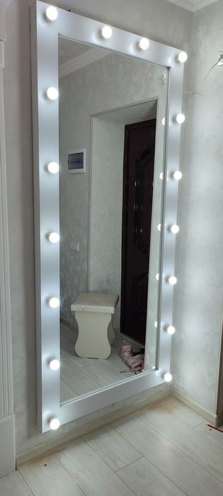 Гримерный зеркало