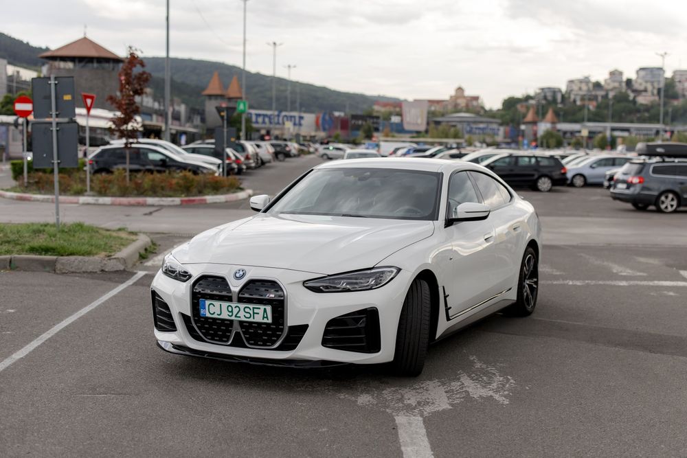 BMW i4 2023 — imagine 2