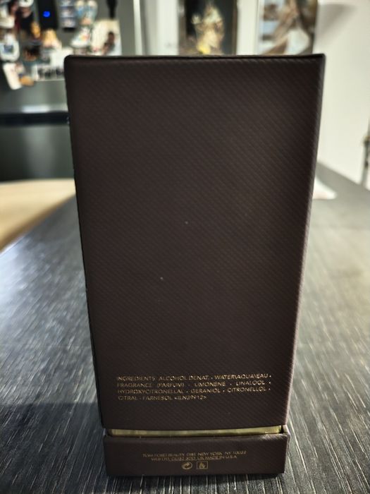 Vând parfum Tom Ford Tabacco Vanille 100 ml