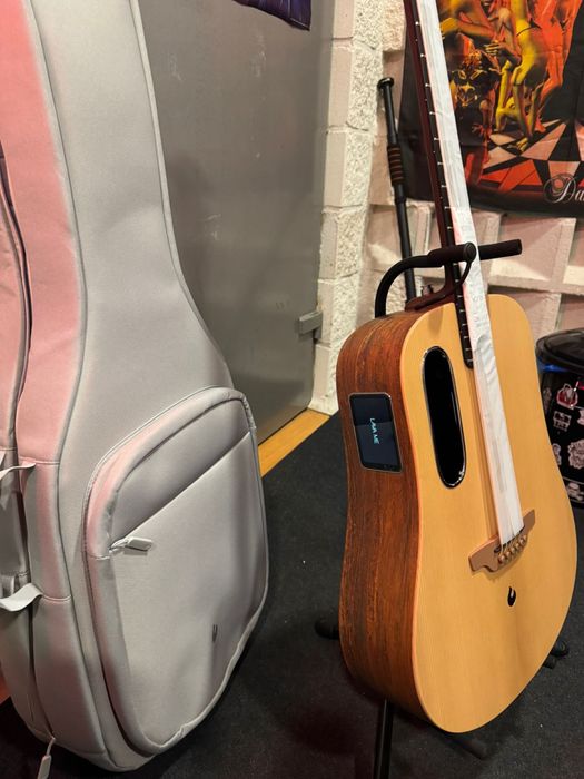 Chitară electro-acustică with AirFlow Bag lava me 4