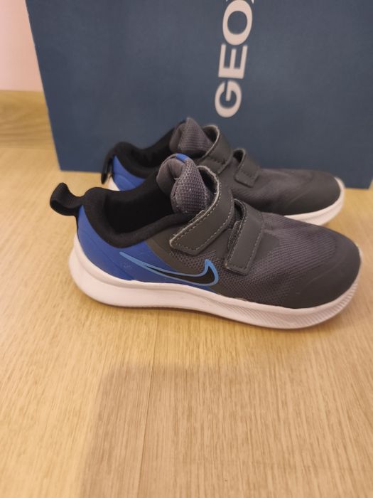 Маратонки Nike 27 номер