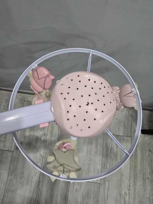 Въртележка за детско легло