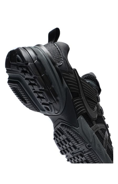 Кроссовки Nike V2K RUN