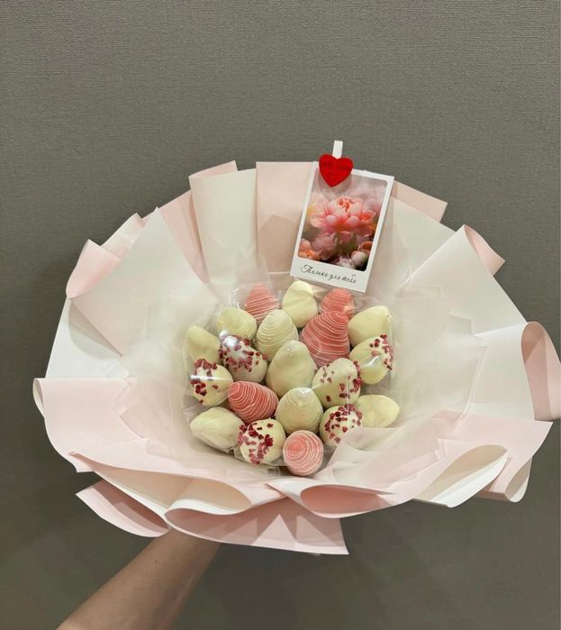 КЛУБНИКА в шоколаде