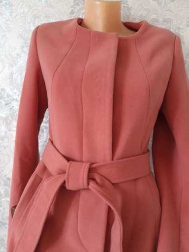 Пальто 40-42 размер