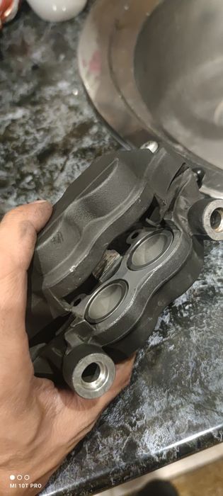 Спирачни апарати за suzuki gsxr