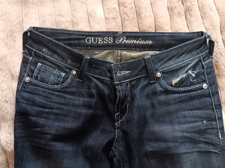Оригинални дънки Guess