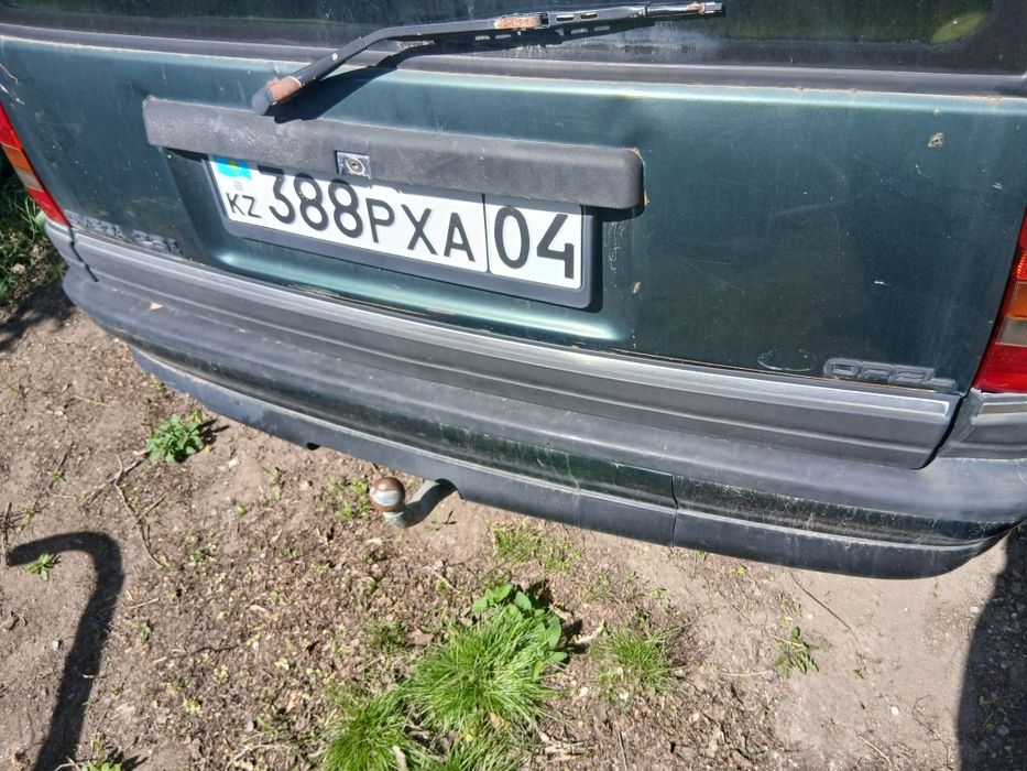Опель Омега автомат.92 г.