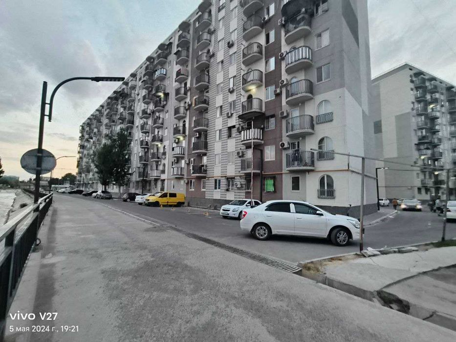 Уй сотилади 1 хона