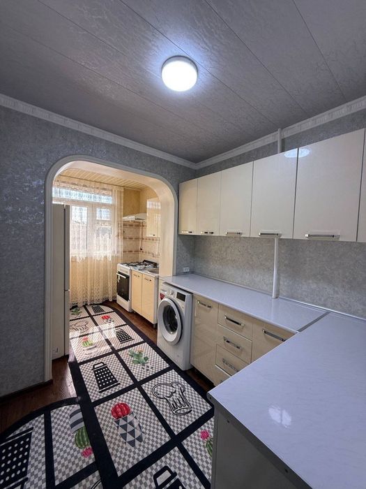 Продам 3 ком квартиру в микрорайоне