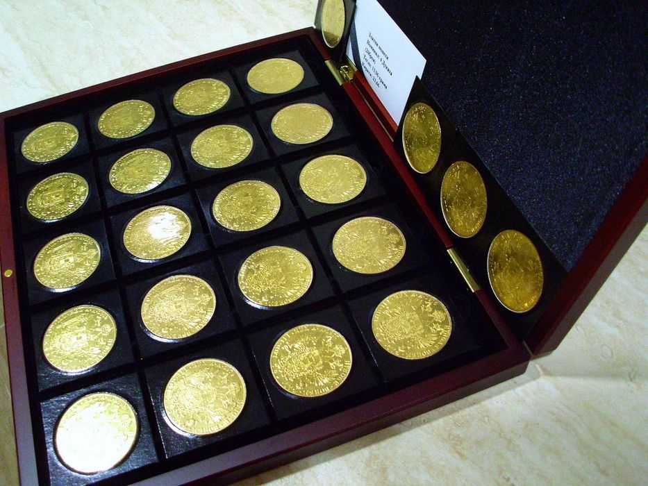 Златни Монети от Стара Колекция