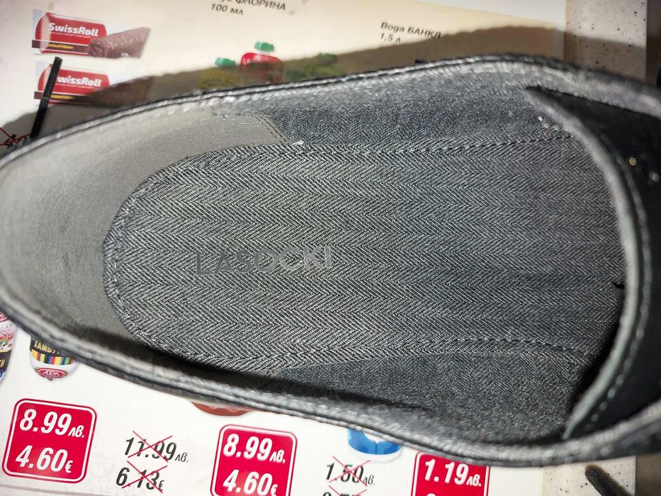 Чисто нови Мъжки кожени обувки Lasocki 2025