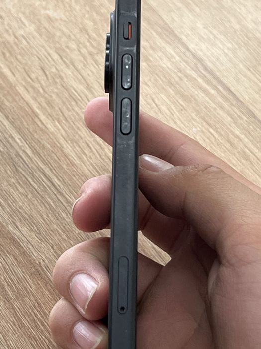 IPhone 15 с гарантией
