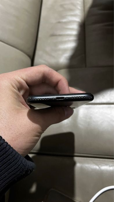 iphone 7 256/77% хорошом состояний