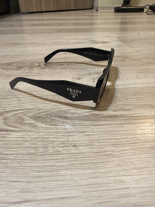 Ochelari de soare PRADA