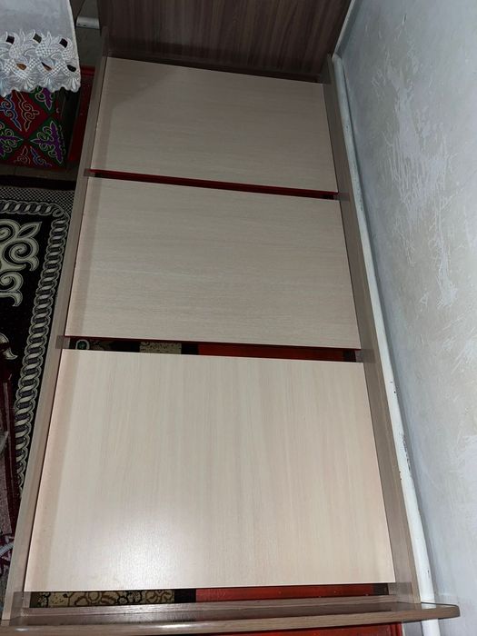 Диван кровать сатылады.