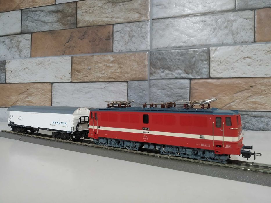 Piko locomotiva electrica+vagon CFR,scara HO,trenulete electrice