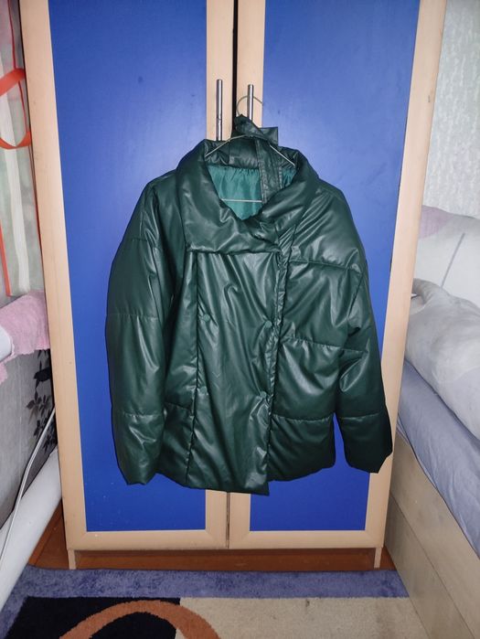 Продам куртку демисезонная