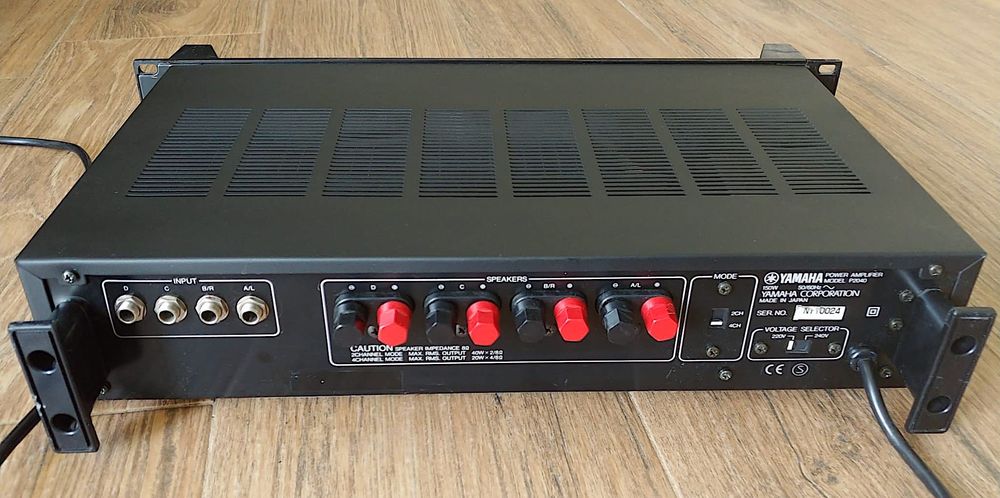 Yamaha P2040 power amplificator studio pentru monitoarele Yamaha NS-10m