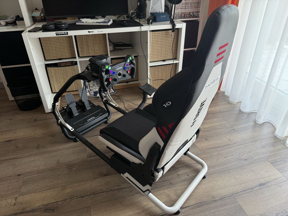 MOZA R3 Direct Drive + Volan MOZA KS + Pedale | Stare ca nouă