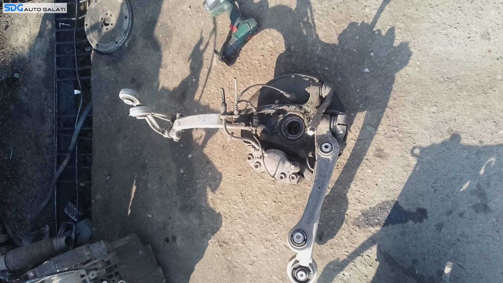 Fuzeta Stanga Fata cu Rulment Audi A6 C7 2.0 TDI 2011 - 2018 Cod 4G0407241D [V0186]