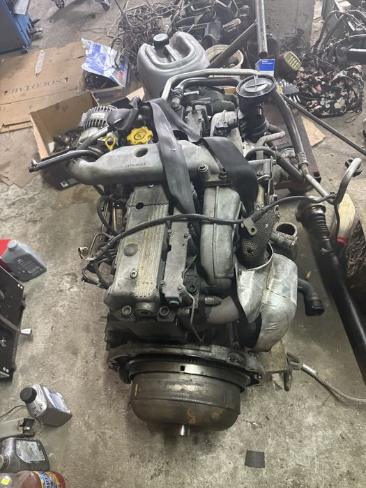 Двигател за jeep grand cheroke