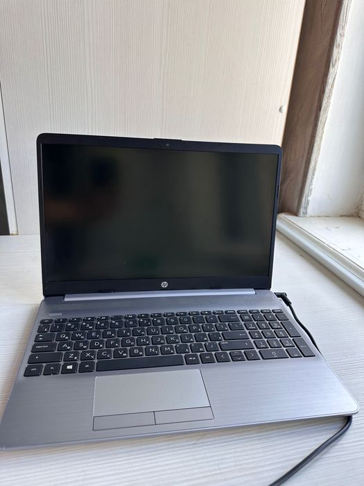 Ноутбук   HP 250 G8 Notebook PC