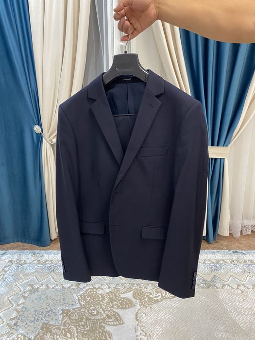 Продаем мужской костьюм с брюками