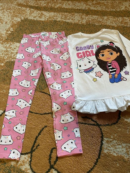 Vând set pentru fete (Gabby’s dollhouse), mărimea 128